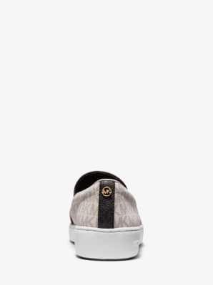 Keaton Two-Tone Logo Slip-On Sneaker