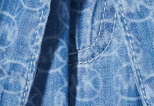 Pantalón corto de jacquard de chambray con logotipo image number 2