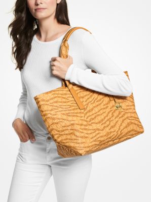 Leopard Print Canvas Tote Bag. - Zipper closure - One inside open