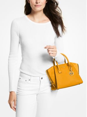 Shop Handbags Starting At $139 At Michael Kors!, OKC Outlets