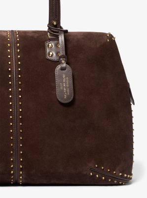 Très grand sac de fin de semaine Astor en suède clouté in CHOCOLAT | Michael Kors