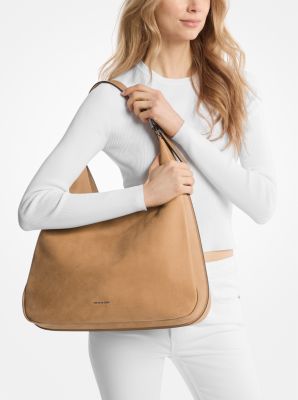 Hobo Bag Nolita Large aus Nubukleder in ERDNUSS | Michael Kors