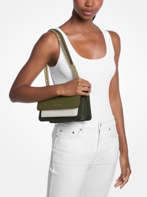 Schultertasche Claire Large aus Leder in Blockfarben image number 3