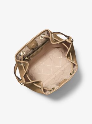 Avery Medium Bucket Messenger Bag in HUSK | Michael Kors