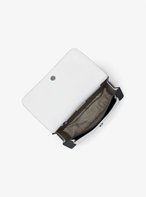 Schultertasche Claire Large aus gekrispeltem Leder in Blockfarben image number 1