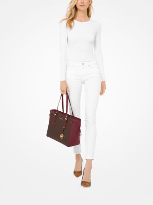 Michael kors signature sales voyager tote