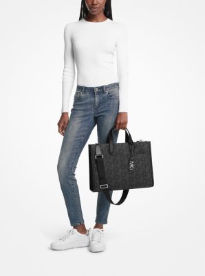 Gigi Large Empire Signature Logo Tote Bag image number 2