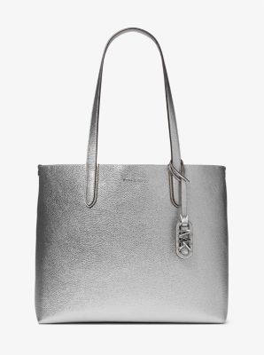 Borsa tote reversibile Eliza extra-large in pelle martellata metallizzata image number 0