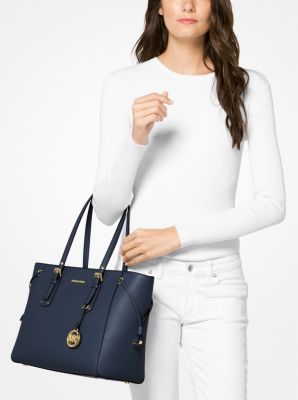 Bolso tote Voyager mediano de piel de grano cruzado