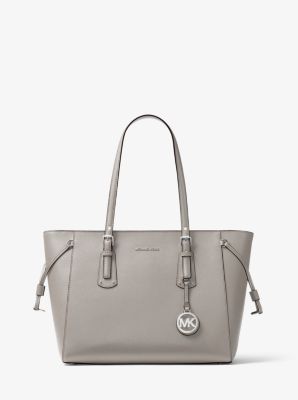 michael kors voyager medium