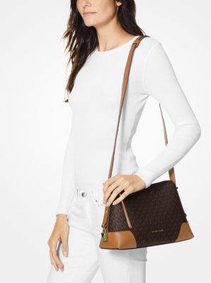 Michael kors shop crosby medium messenger