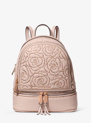 Mochila Rhea mediana de piel con tachuelas con motivo de rosa