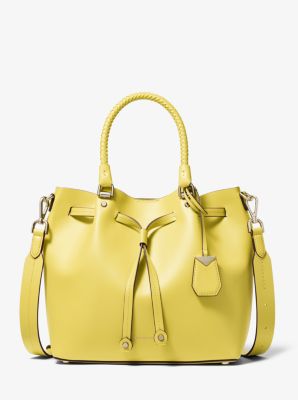 Michael michael kors blakely deals smooth leather bucket bag