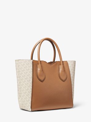 Mae small logo and pebbled leather messenger discount bag