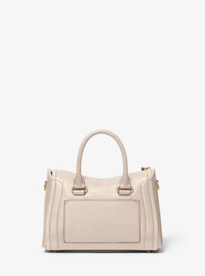 Henkeltasche Carine Small aus gekrispeltem Leder mit Nieten image number 4