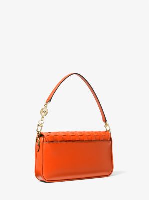 Borsa a spalla Bradshaw piccola in pelle intrecciata image number 2