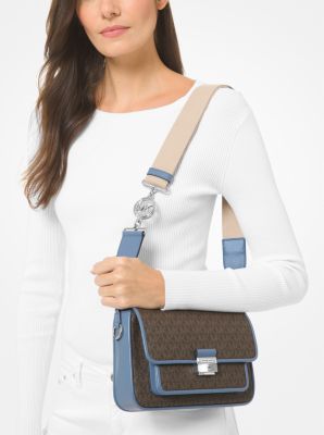 Bradshaw Medium Logo Messenger Bag | Michael Kors Canada