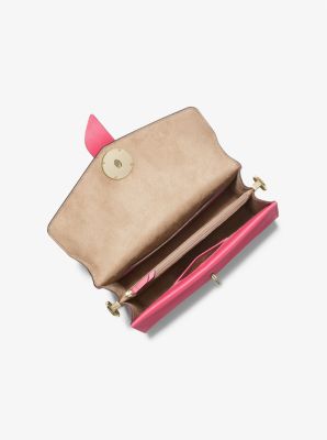 Sac &agrave; &eacute;paule Greenwich de taille moyenne en cuir Saffiano clout&eacute;