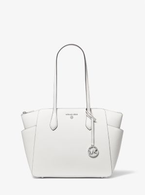 Total 89+ imagen white michael kors bag