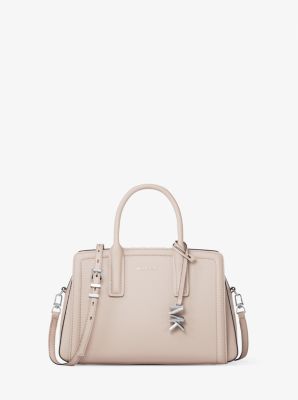 MK Henkeltasche Laila Small Aus Gekrispeltem Leder - Rosa