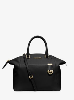 Michael kors riley large shoulder clearance bag