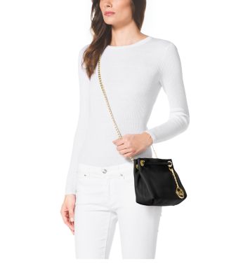 Jet Set Medium Pebbled Leather Chain Shoulder Bag