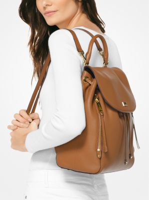 Evie Medium Leather Backpack image number 3