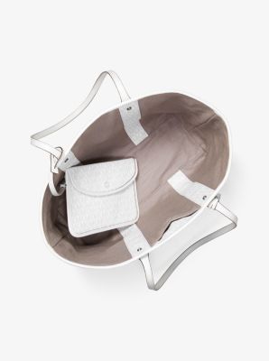 Eva Large Logo Tote image number 1