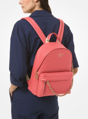 Sac à dos Slater de taille moyenne en cuir grainé in DAHLIA | Michael Kors