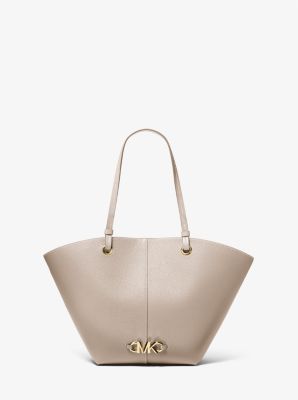Izzy Medium Logo Embellished Pebbled Leather Tote Bag image number 0