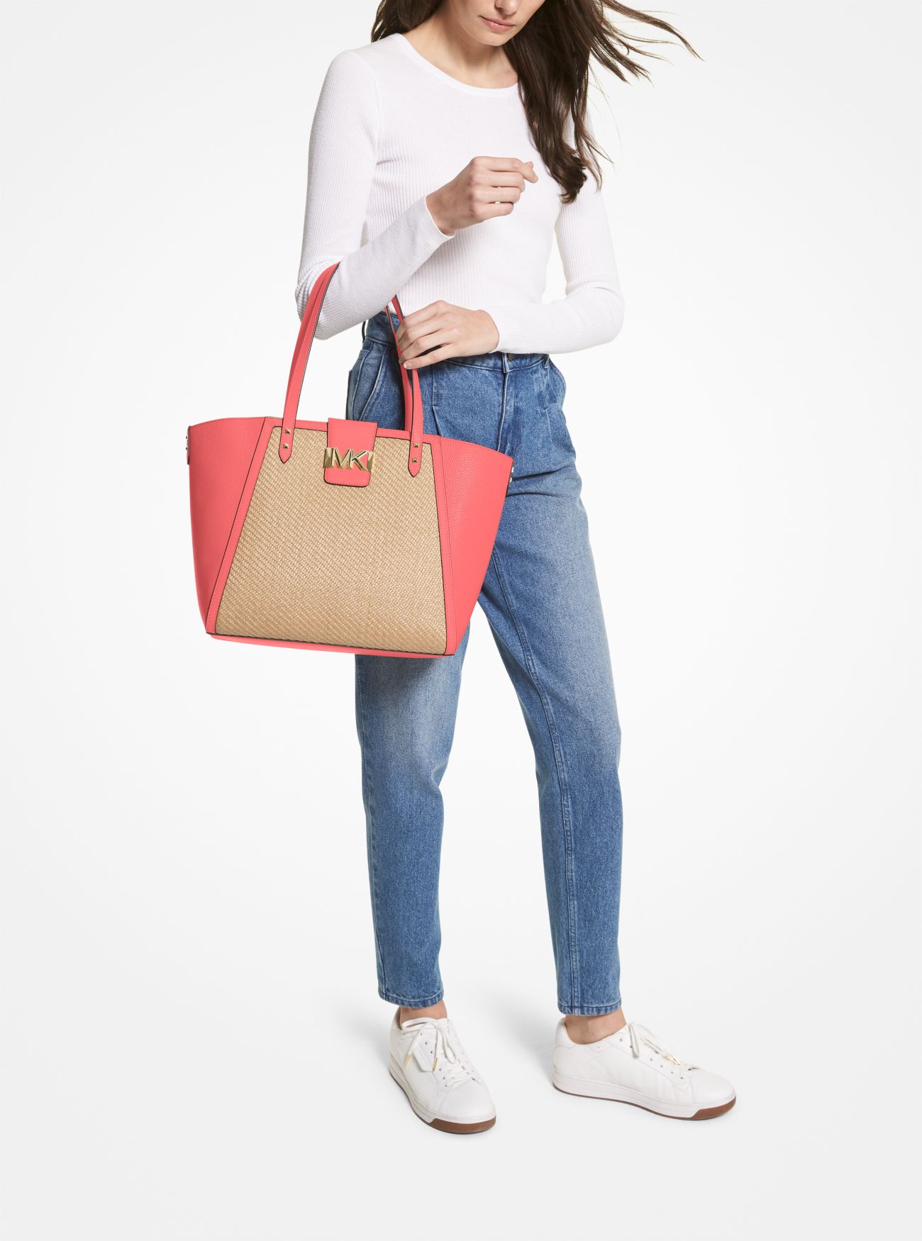 30t2gcdt3w 0565 a 759 00 sold out equal parts stylish and sensible our