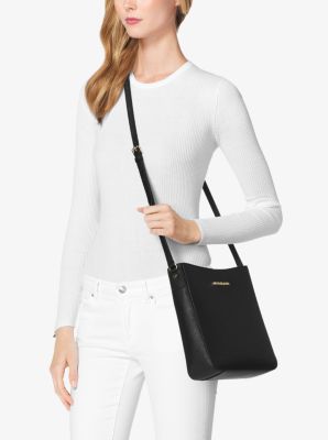 Michael Kors Jet Set white saffiano shoulder bag