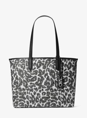 Bolso tote Eliza extragrande con logotipo y estampado de leopardo image number 0