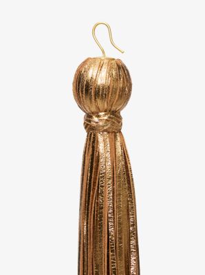 Aretes de borlas de piel metalizada