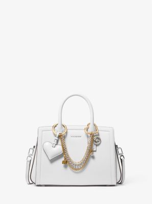 Adorno para bolso de cadena con corazones