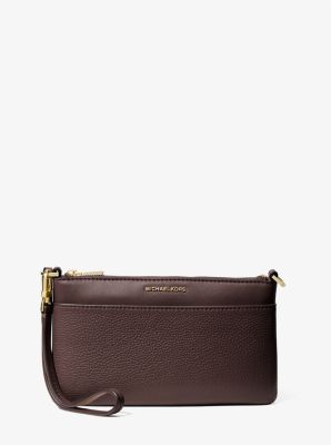 Pochette da polso Jet Set media in pelle martellata image number 0