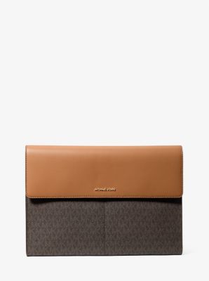 Jet Set Signature Logo Laptop Case image number 0