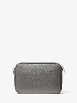 Jet Set Medium Logo Crossbody Bag