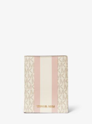 Passport holder on sale michael kors