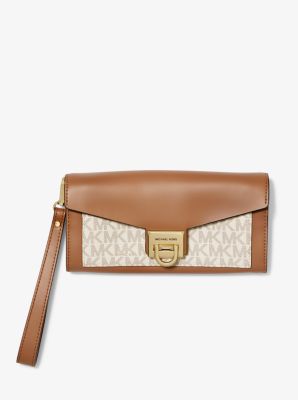 Manhattan Large Viola Leather and Logo Clutch | Michael Kors