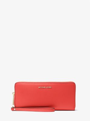 Michael kors medium crossgrain leather hot sale envelope wallet