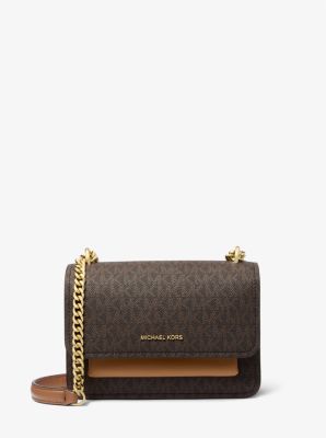 MK Umhängetasche Claire Small Mit Signature-Logomuster - Braun