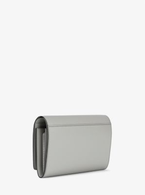 Cartera Jet Set grande de piel granulada