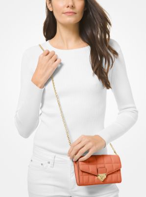 Bolso de hombro Soho grande transformable de piel acolchada image number 3