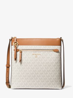 What's in my bag?  Michael Kors Jet Set Large Logo Crossbody 