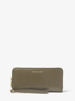 michael kors wristlet