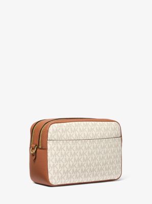 Bryant Medium Signature Logo Camera Crossbody Bag image number 2