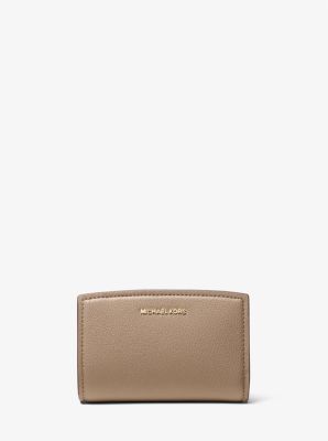 Bryant Medium Pebbled Leather Wallet