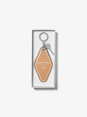 Colgante para llaves para bolso inspirado en hotel in MAN&Iacute; | Michael Kors