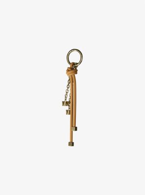 Taschenanhänger im Goldton mit Bändern
